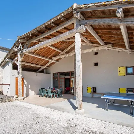 Cozy Farm In Aquitane With Swimming Pool Saint-Beauzeil