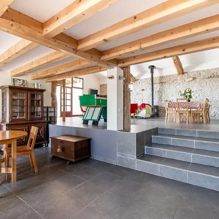 Cozy Farm In Aquitane With Swimming Pool Villa *