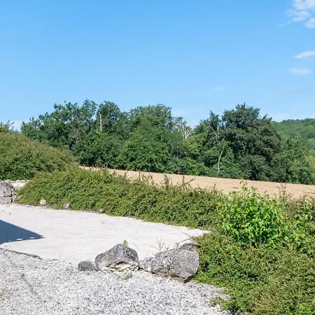 Cozy Farm In Aquitane With Swimming Pool Saint-Beauzeil